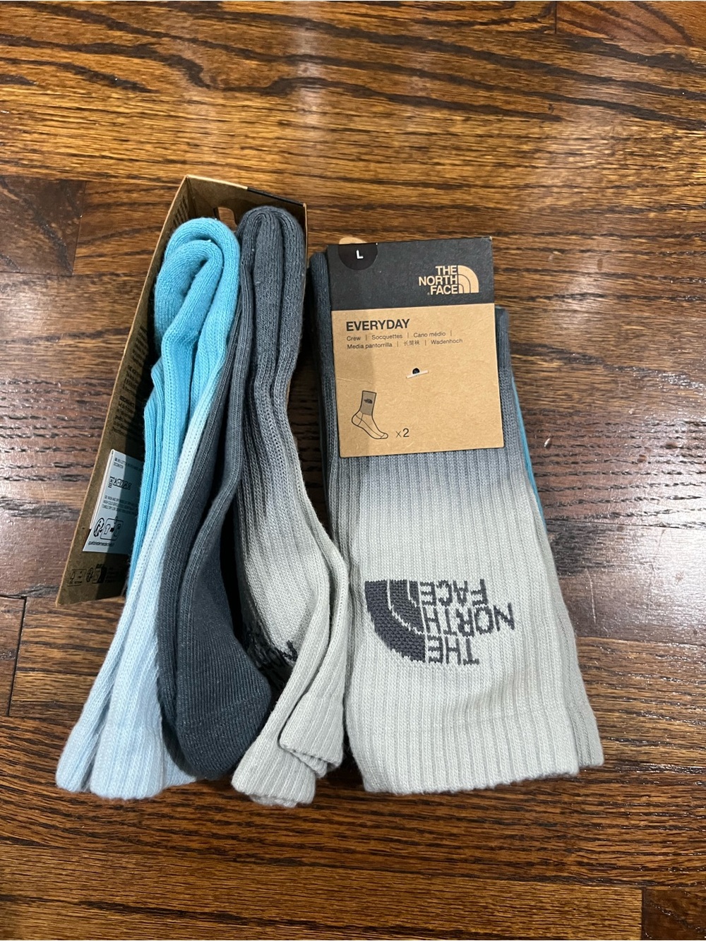 The North Face Everyday Crew Socks 2-Pack — Light Gray & Teal Blue